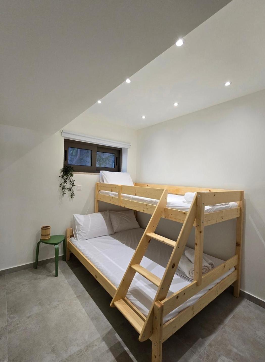 Wind Apartment In Agia Roumeli Exterior foto